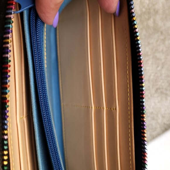 Dooney & Bourke Signature Rainbow Multicolor Zip Card Wallet - EUC - Picture 8 of 10